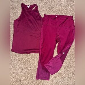 All in Motion Women's Burgundy Leggings and Tank Set Short-Medium Pants-large